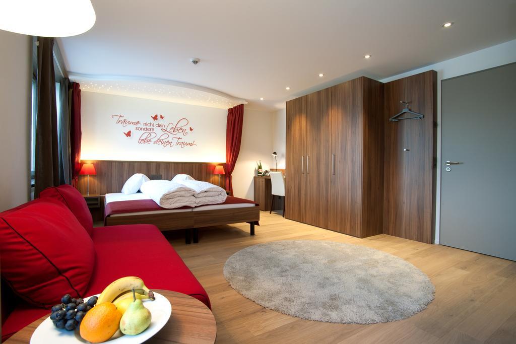 Seehotel Delphin Meisterschwanden Room photo